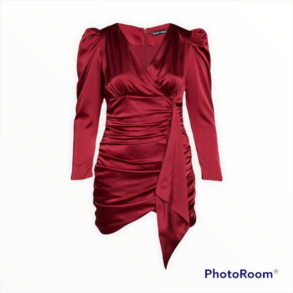 NWT LAVISH ALICE Red Satin Long Sleeve V Neck Ruched Mini Dress Size 14 Cocktail - Picture 3 of 11